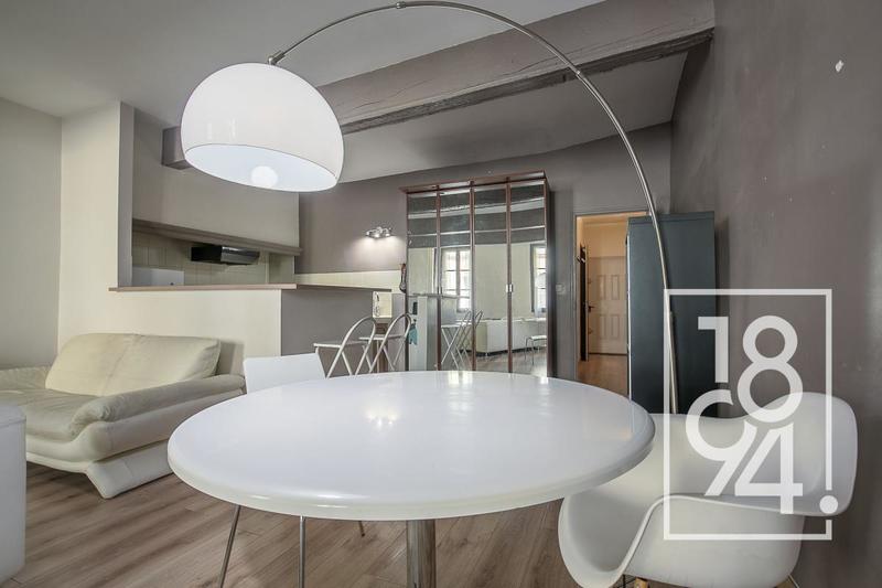 Appartement - 64 m² - 2 pièces