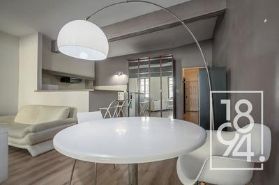 Appartement - 64 m² - 2 pièces