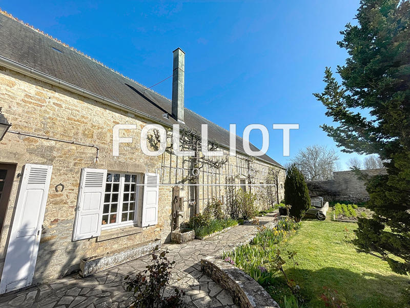 Maison - 200 m² - 8 pièces