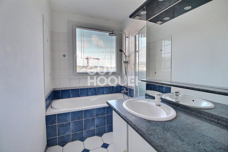 Appartement - 80 m² - 4 pièces