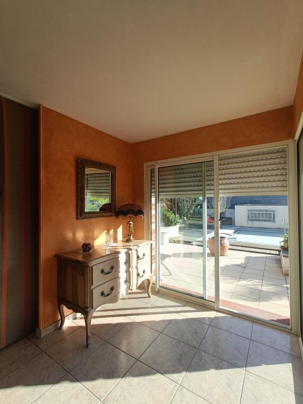 Maison - 203 m² - 5 pièces