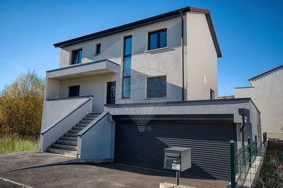 Maison - 134 m² - 5 pièces