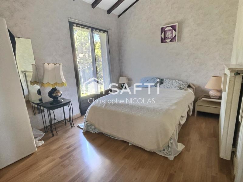 Maison - 140 m² - 6 pièces