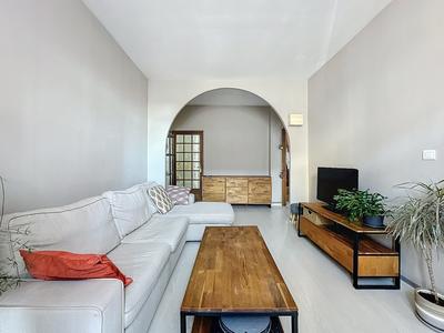 Maison - 93 m² - 5 pièces