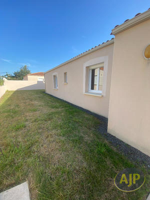 Maison - 92 m² - 4 pièces