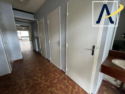 Local commercial - 70 m² - 2 pièces