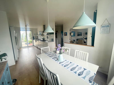 Maison - 123 m² - 7 pièces