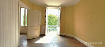 Appartement - 134 m² - 6 pièces