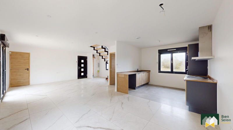 Maison - 111 m² - 5 pièces