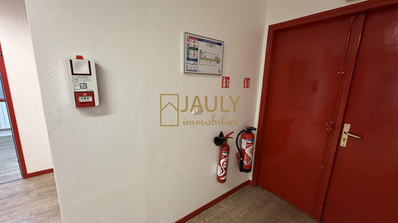 Bureau - 232 m² - 10 pièces