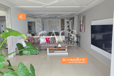 Villa - 278 m² - 8 pièces