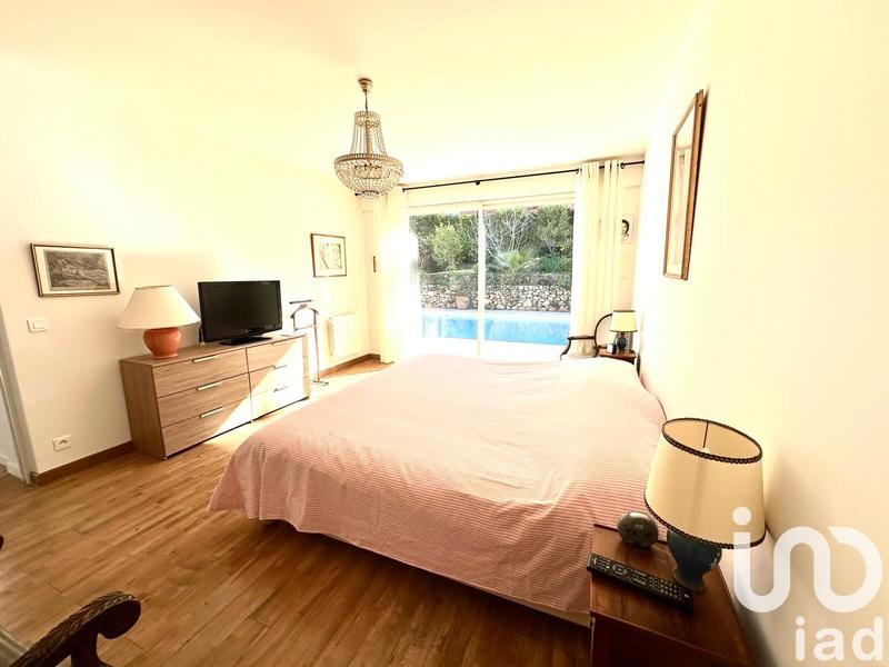 Maison - 280 m² - 7 pièces