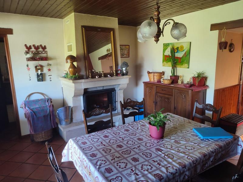 Maison - 181 m² - 6 pièces