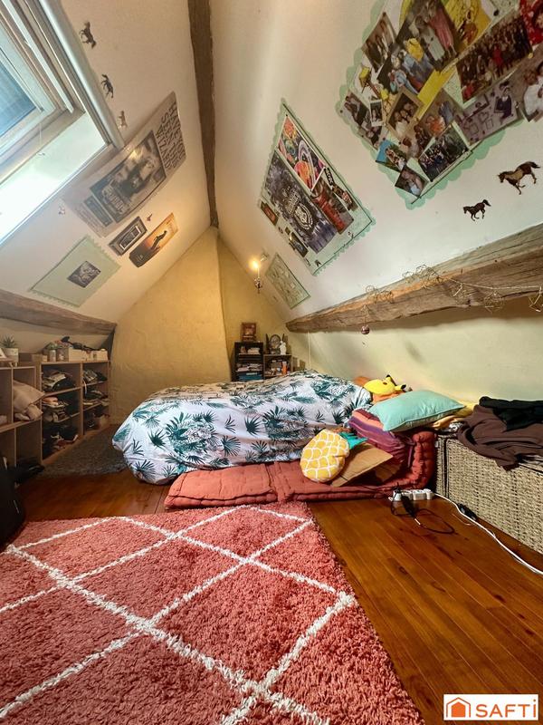 Maison - 228 m² - 7 pièces