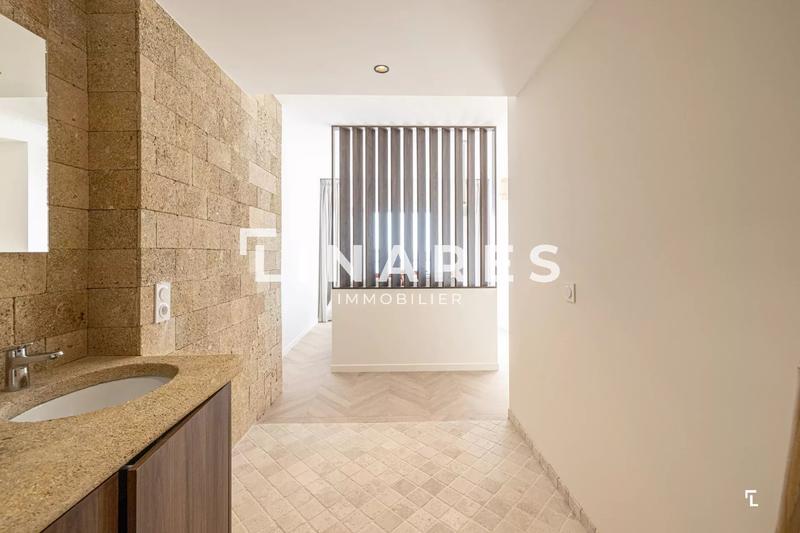 Appartement - 138 m² - 5 pièces