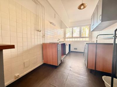 Appartement - 94 m² - 4 pièces