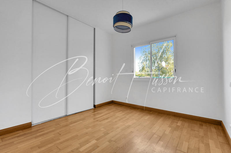 Maison - 225 m² - 6 pièces