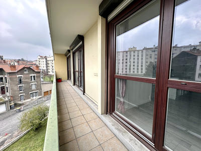 Appartement - 80 m² - 4 pièces