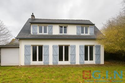 Maison - 94 m² - 6 pièces
