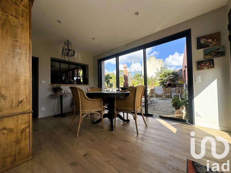 Maison - 134 m² - 8 pièces