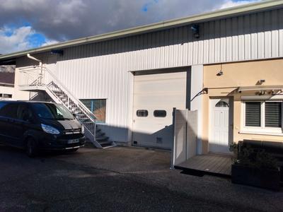 Bureau - 250 m² - 6 pièces