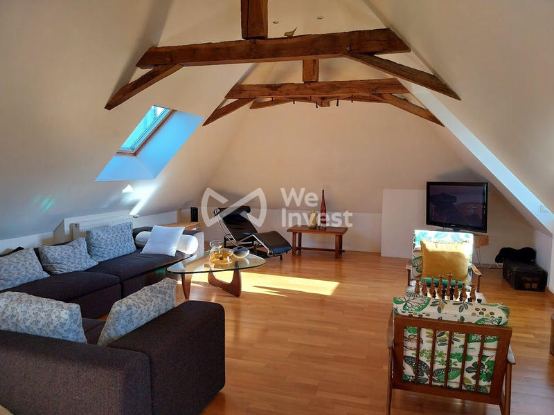 Maison - 270 m² - 7 pièces