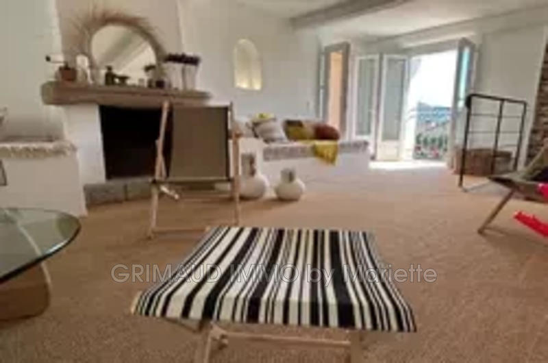 Maison - 202 m² - 5 pièces