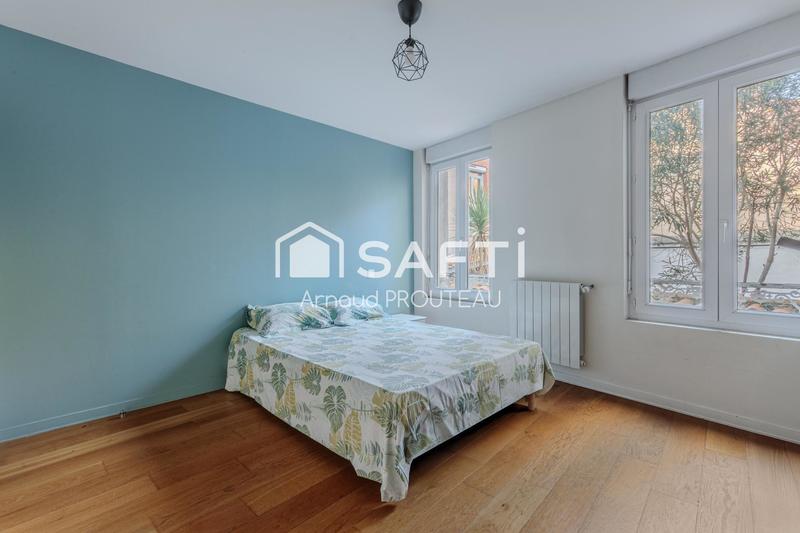 Appartement - 145 m² - 6 pièces