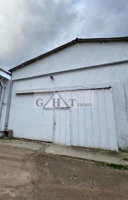 Entrepôt - 200 m²
