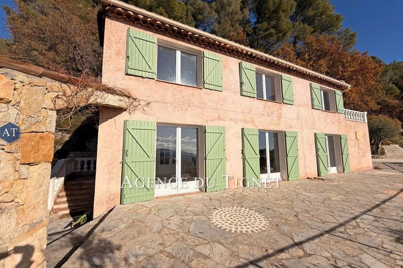 Maison - 216 m² - 6 pièces