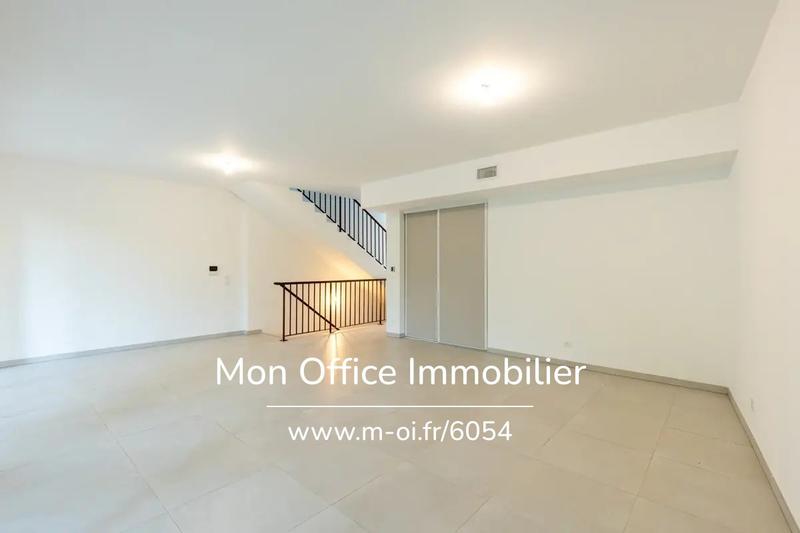 Appartement - 120 m² - 5 pièces