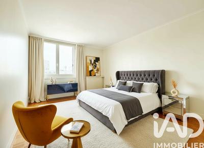 Appartement - 81 m² - 4 pièces