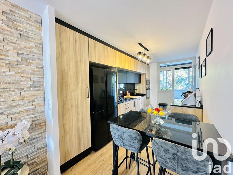 Appartement - 84 m² - 4 pièces