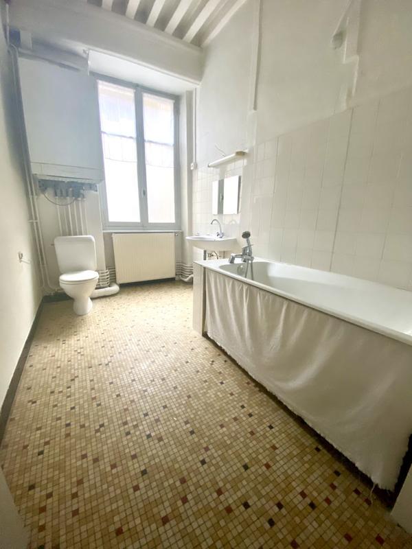 Local commercial - 115 m² - 4 pièces