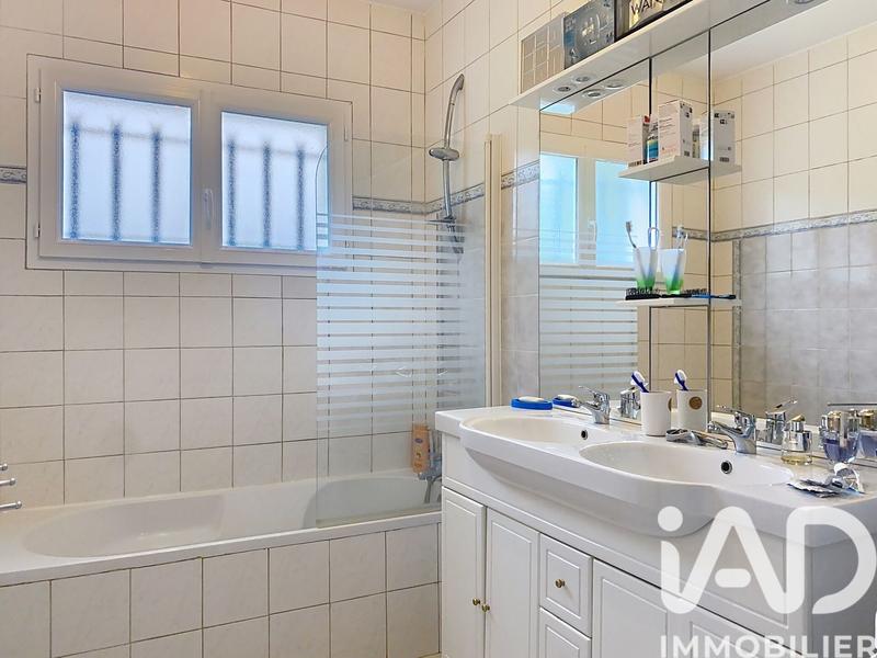 Maison - 96 m² - 4 pièces