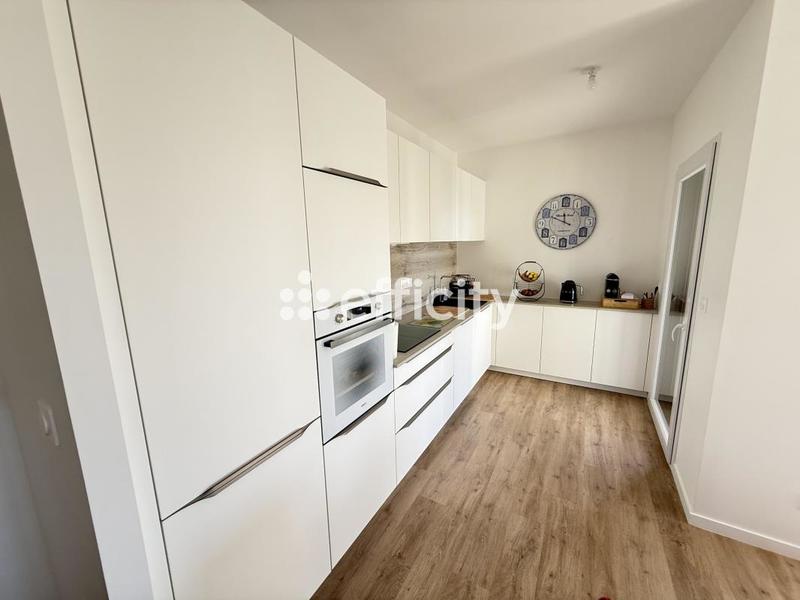 Appartement - 72 m² - 3 pièces