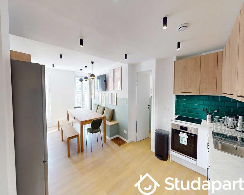 Chambre - 160 m² - 1 pièce