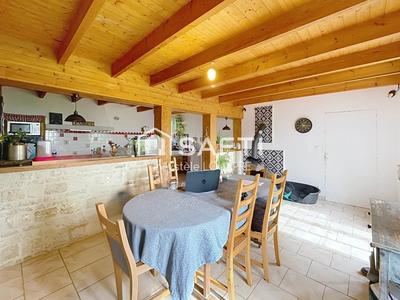Maison - 244 m² - 7 pièces