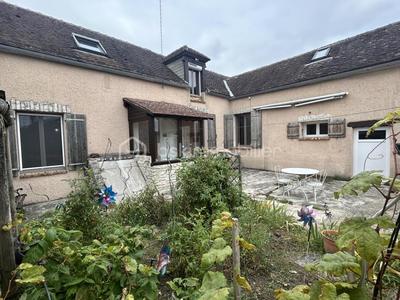 Maison - 139 m² - 5 pièces