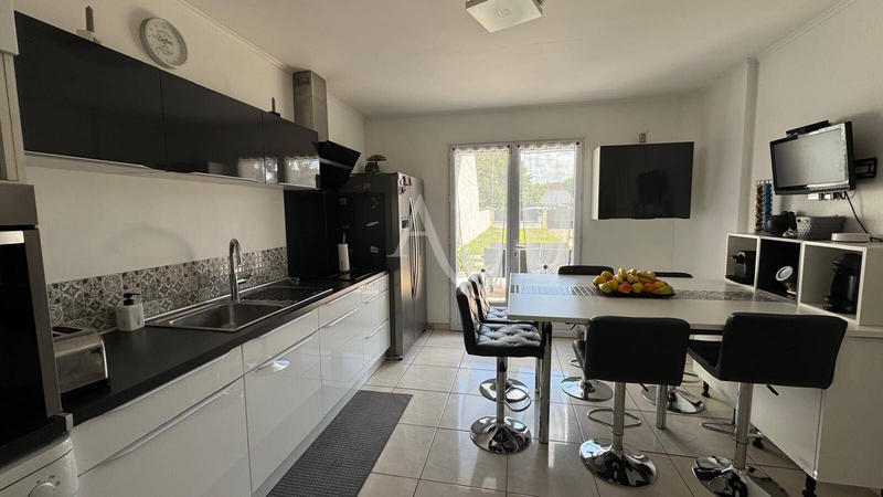 Maison - 146 m² - 7 pièces