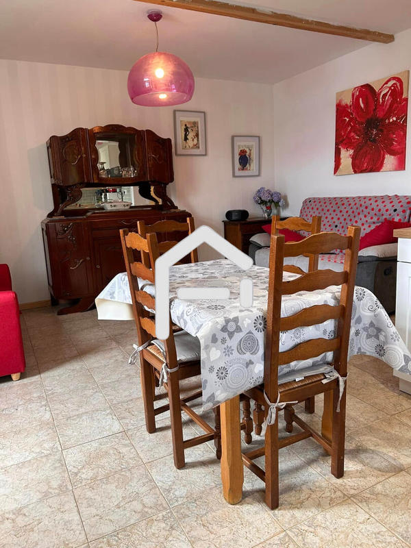 Maison - 400 m² - 16 pièces