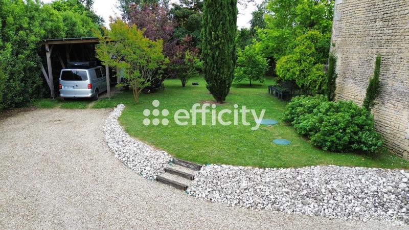 Maison - 267 m² - 7 pièces