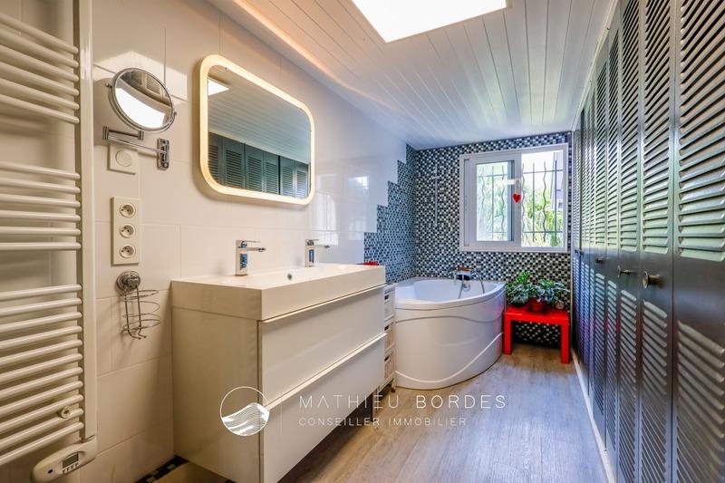 Maison - 122 m² - 5 pièces