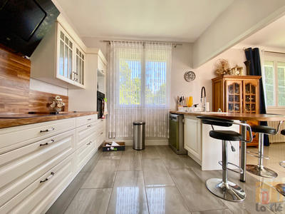 Maison - 197 m² - 6 pièces