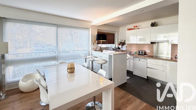 Appartement - 93 m² - 5 pièces