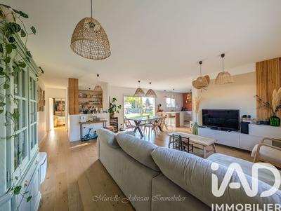 Maison - 134 m² - 4 pièces