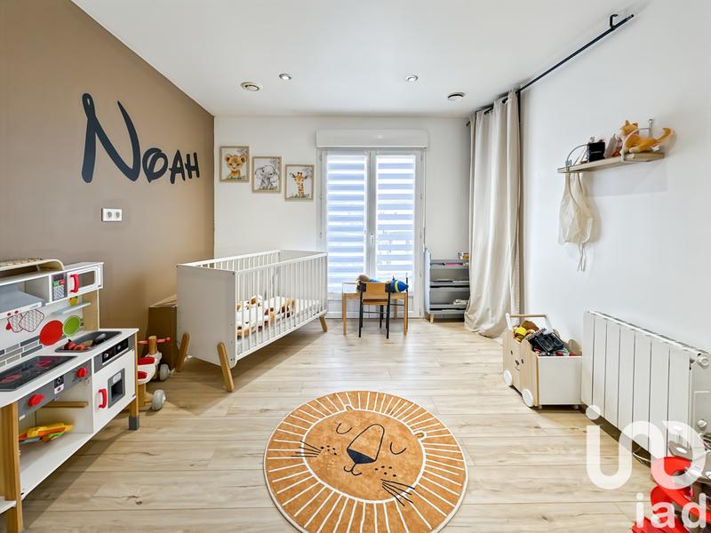 Maison - 180 m² - 7 pièces