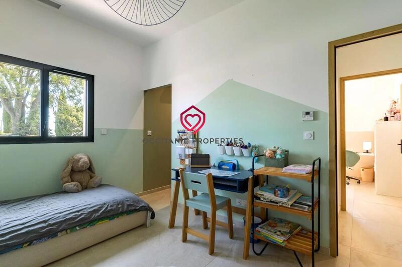 Villa - 327 m² - 8 pièces