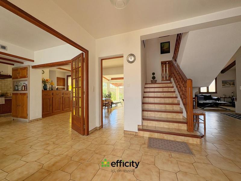 Maison - 188 m² - 7 pièces