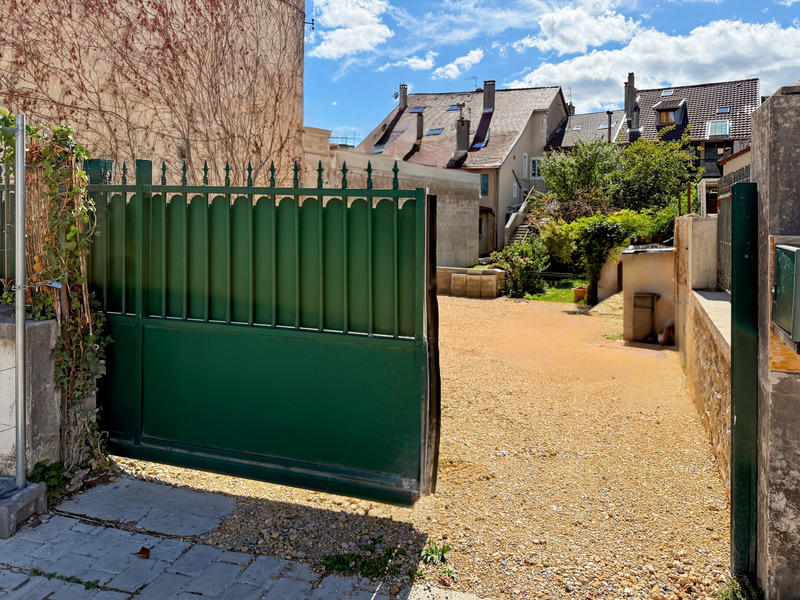 Maison de ville - 280 m² - 10 pièces